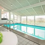 Luxury House With Pool Semesterbostad