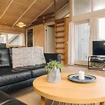 Luxury House With Pool Semesterbostad *