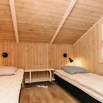 Luxury House With Pool Semesterbostad