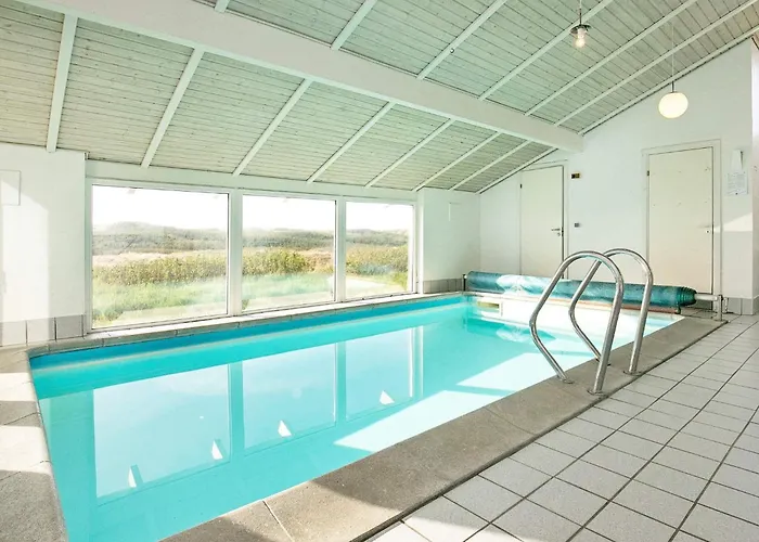 Luxury House With Pool Løkken