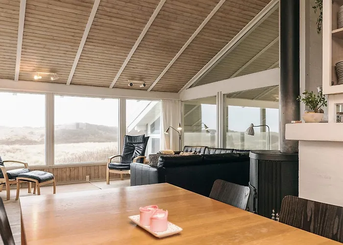 Luxury House With Pool Dom wakacyjny Løkken