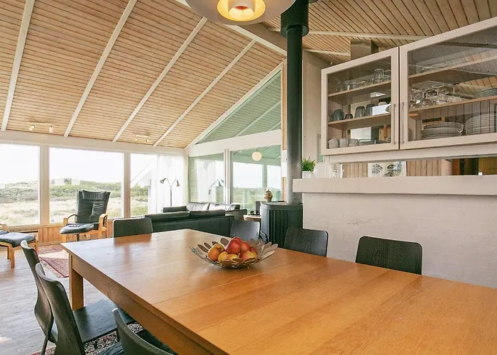 Luxury House With Pool Løkken